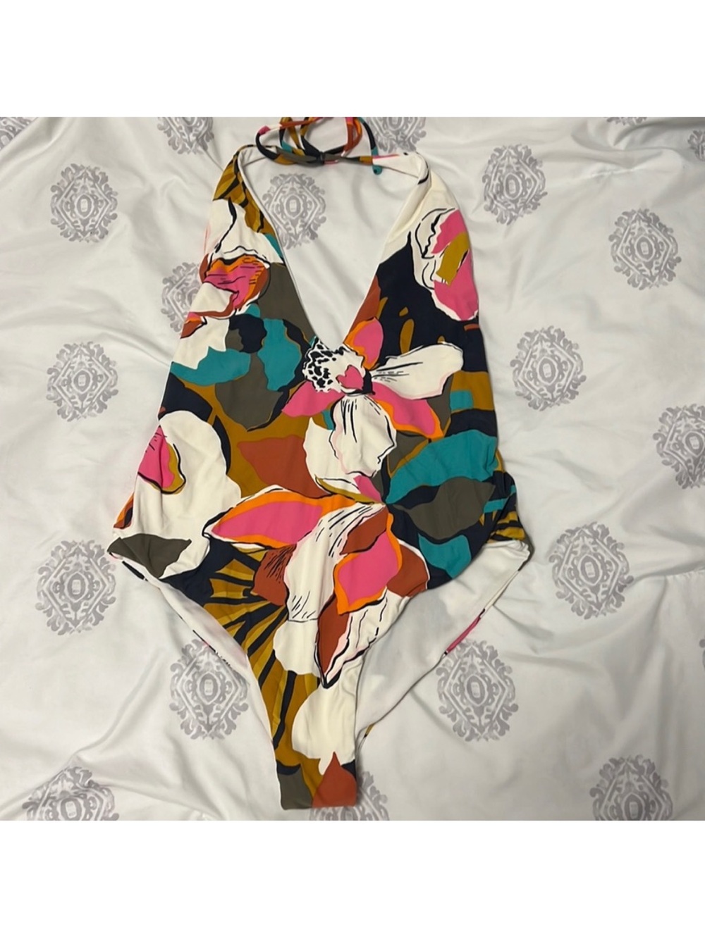 Floral Halter One-Piece Swimsuit billabong size large - Multi